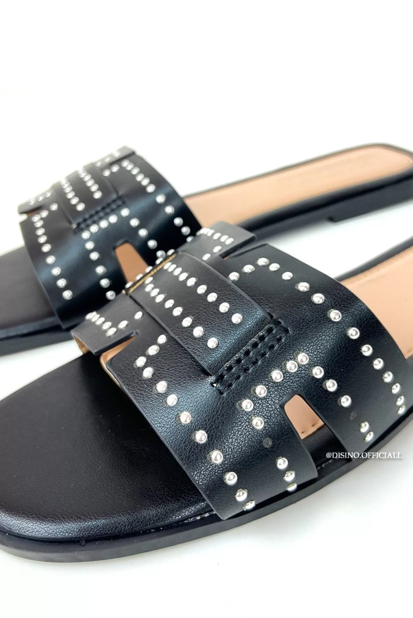 DISINO Black - 'Harper Sliders' - Studs Inspired Slippers | Vrouw Sliders