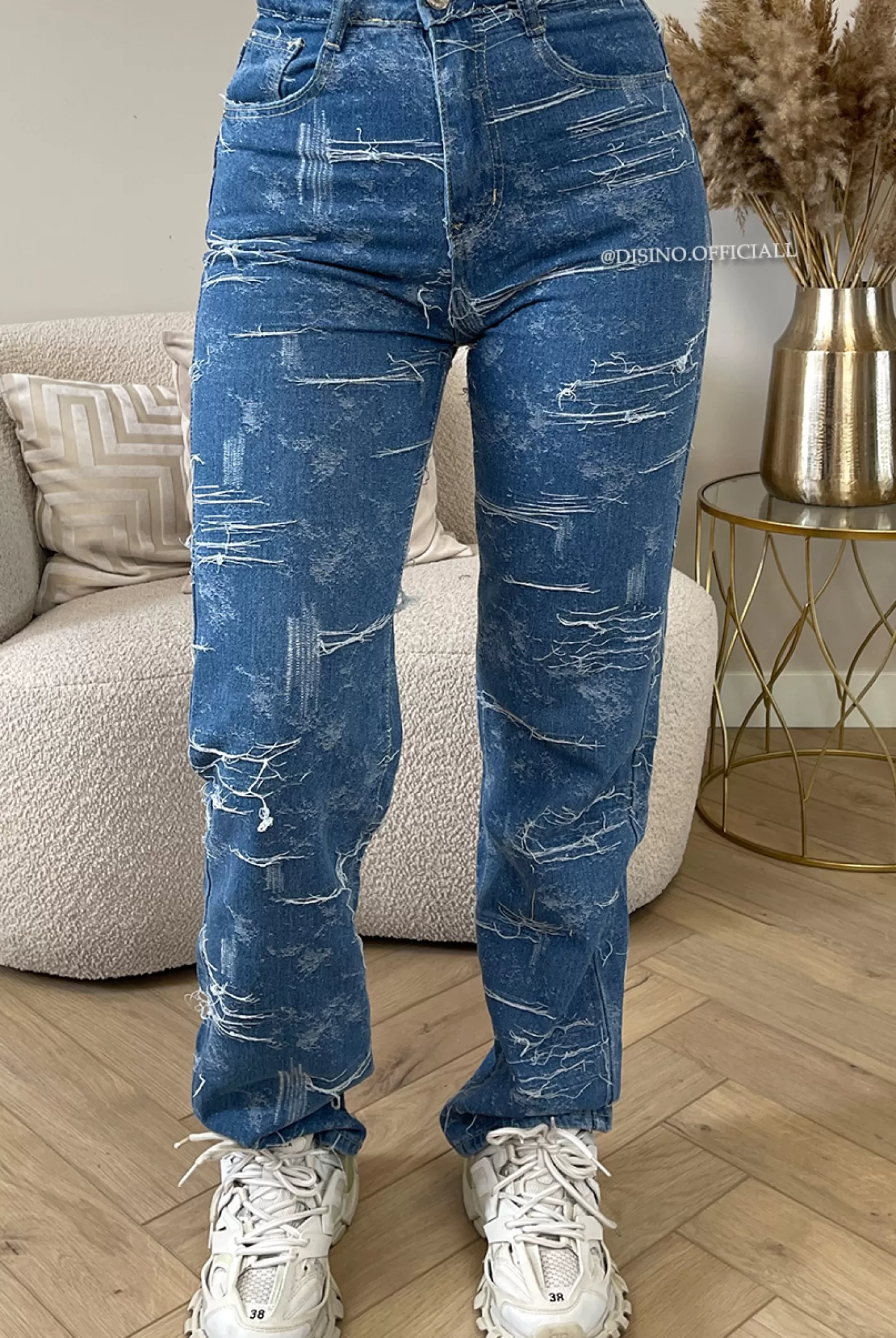 DISINO Blue - 'Tyler Jeans' - Exclusive Ripped Straight Leg Jeans | Vrouw Jeans