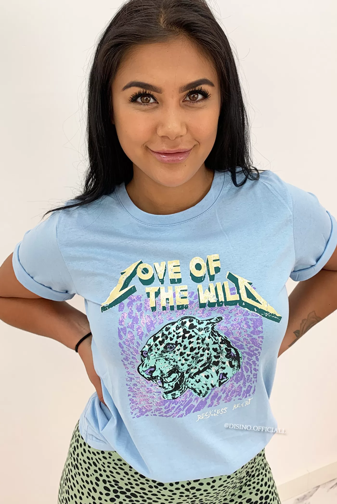 DISINO Blue Mint - 'Love Of The Wild' - Ambika Leo Tee | Vrouw It-Shirts