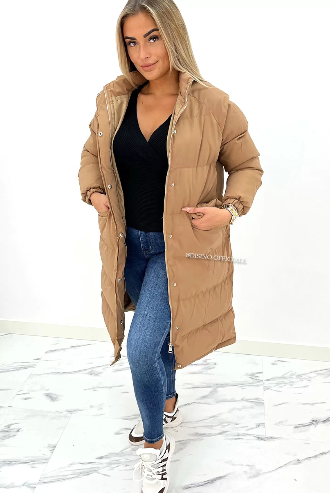 DISINO Camel - 'Delaney' - Oversized Longline Puffer Coat | Vrouw Clothing