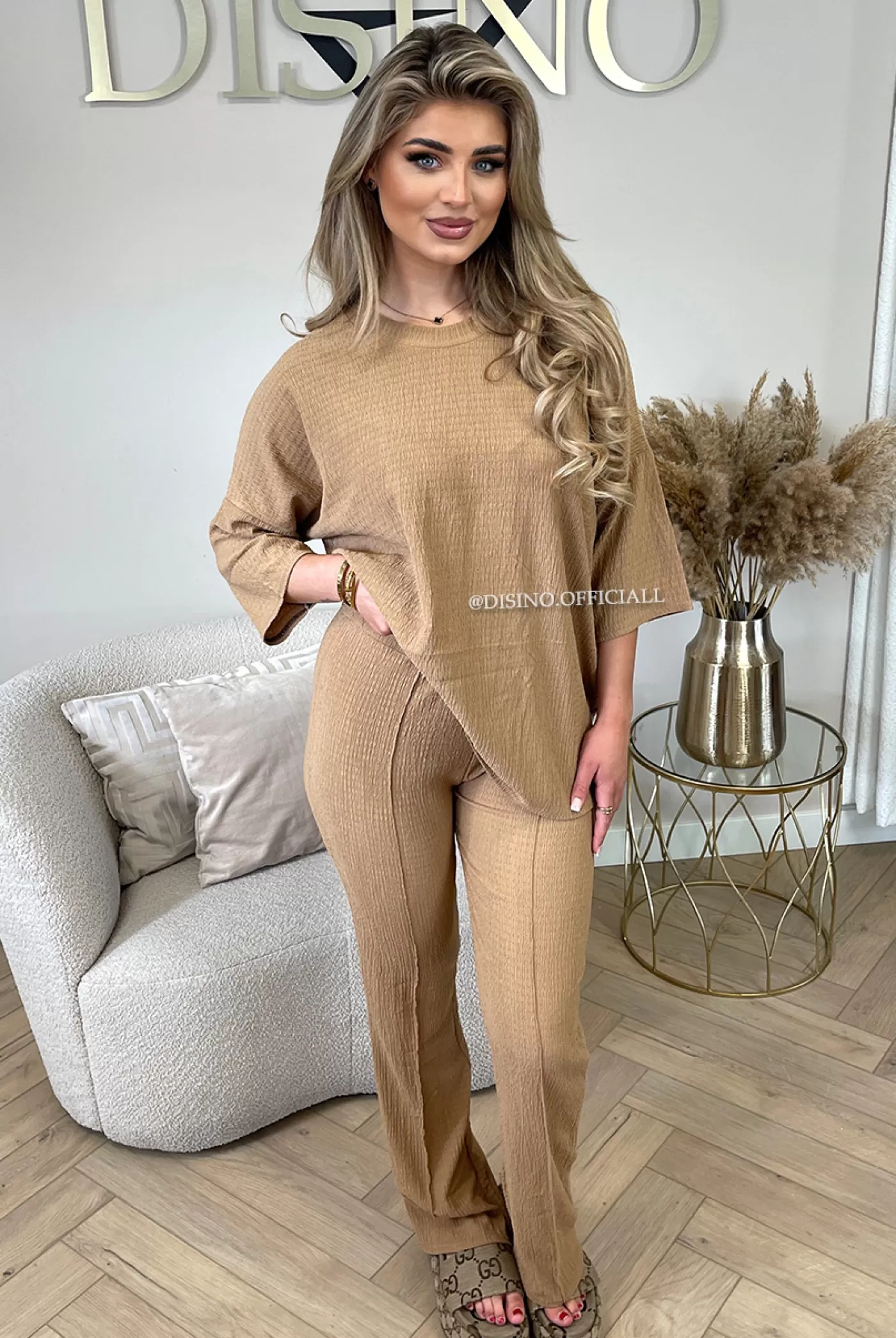 DISINO Camel - 'Miley Set' - Comfy Stretch Oversized Tee + Pants Set | Vrouw Two Piece Set & Loungewear