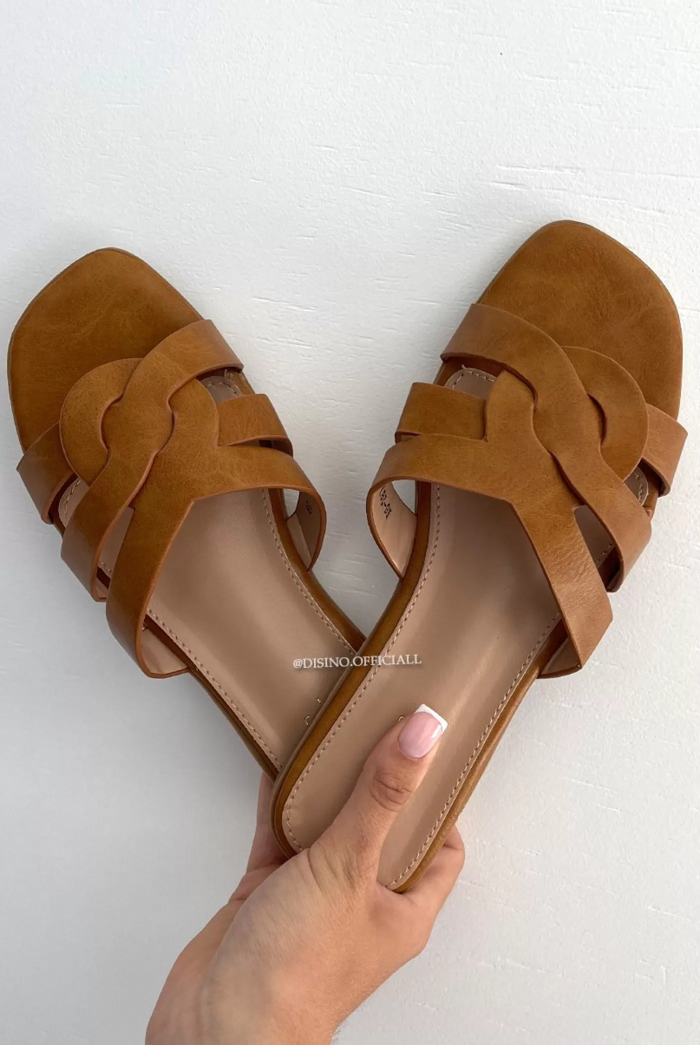 DISINO Camel - 'Zaar Sliders' - Inspired Slippers | Vrouw Sliders