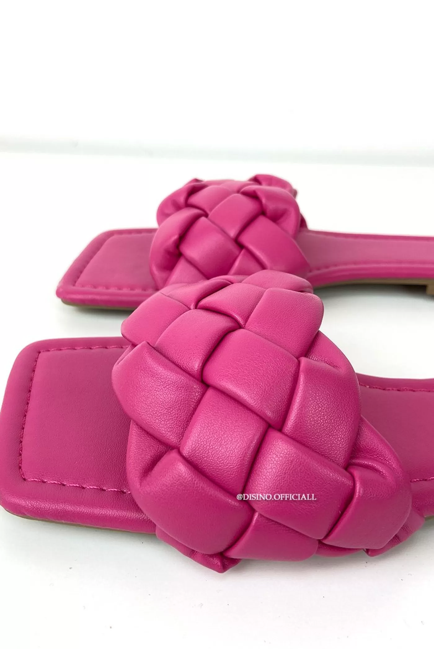 DISINO Fuchsia - 'Mila Sliders' - Braided Slippers | Vrouw Sliders