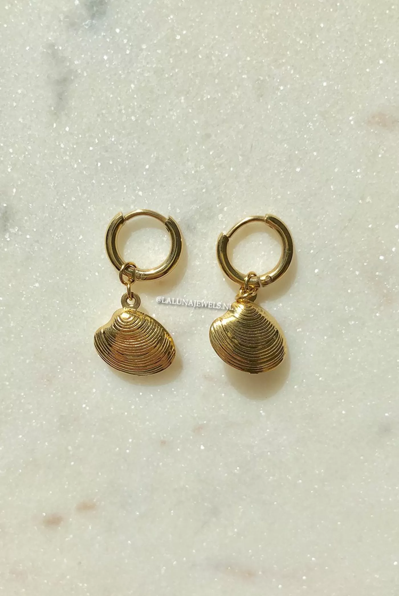 DISINO Gold - Shell Earring | Vrouw Bags