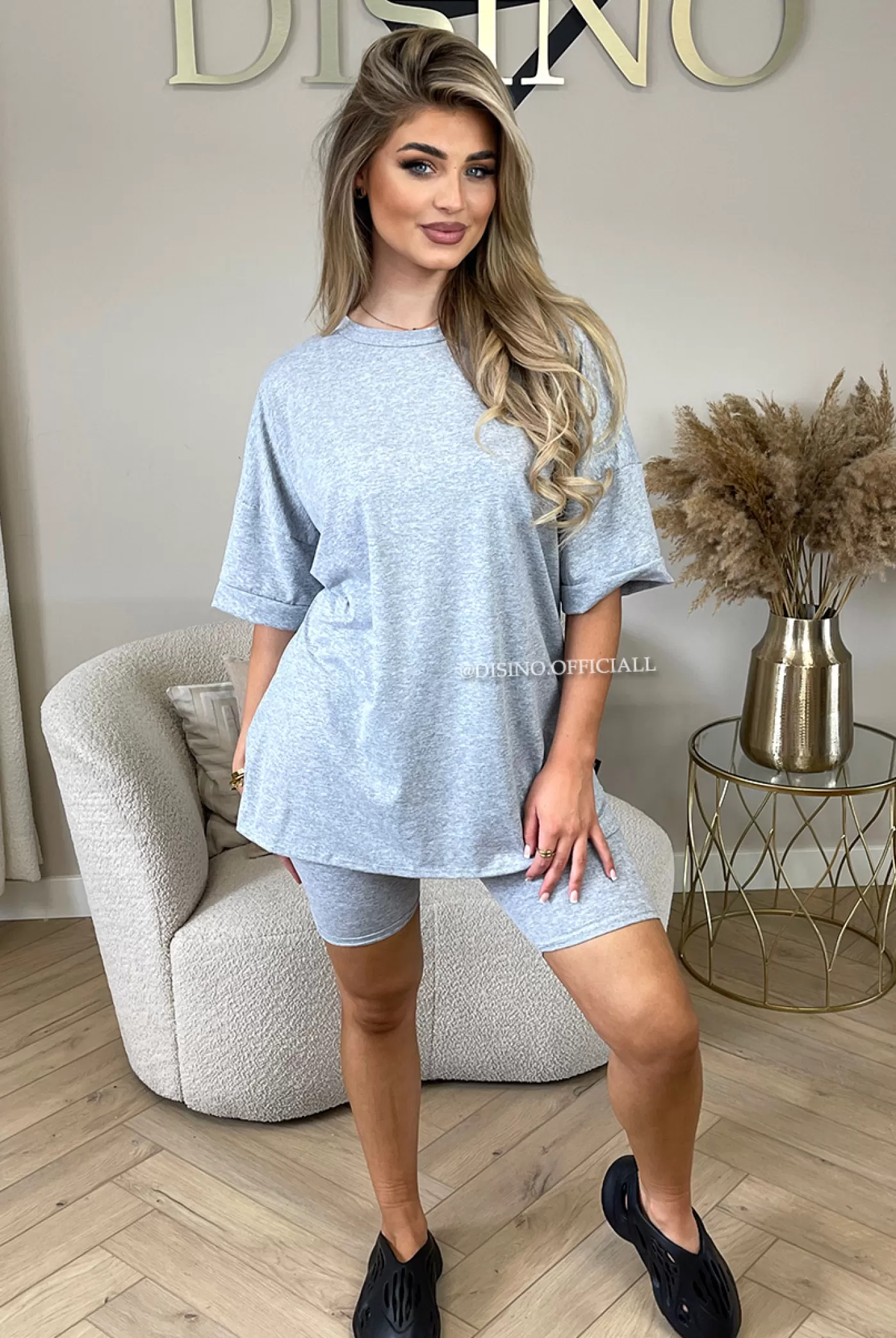 DISINO Grey - 'Romy Set' - Premium Quality Oversized Tee + Short Cycle Set | Vrouw Two Piece Set & Loungewear