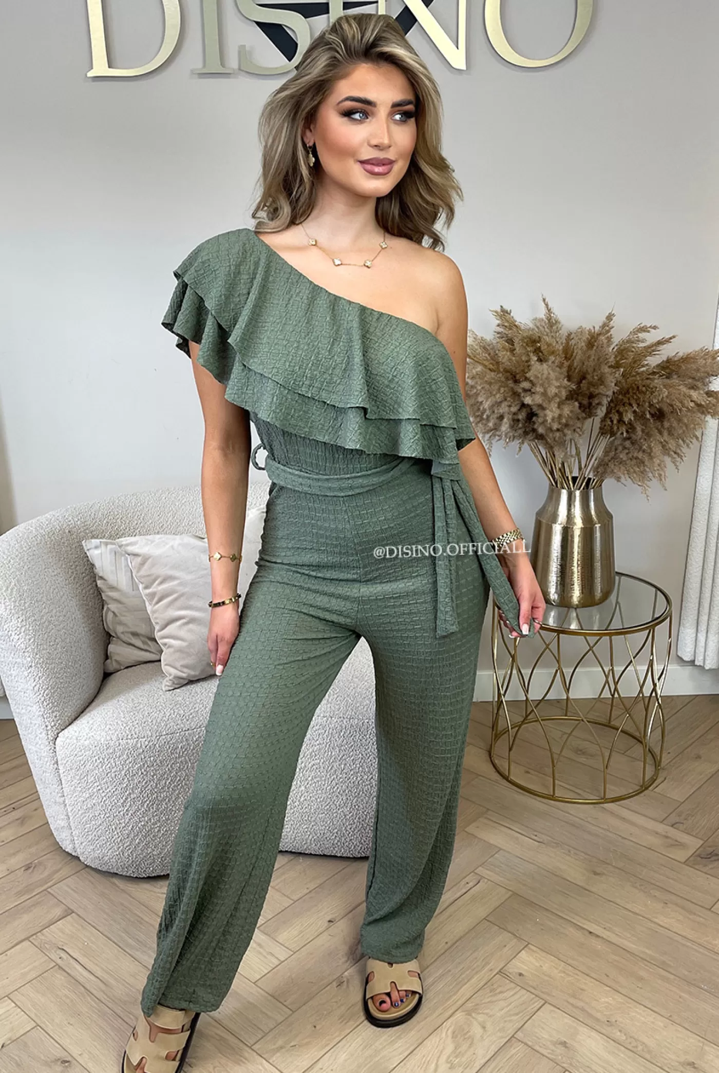 DISINO Khaki Green - 'Esmay Jumpsuit' - One Shoulder Ruffle Waffle Jumpsuit | Vrouw Jumpsuits & Playsuits