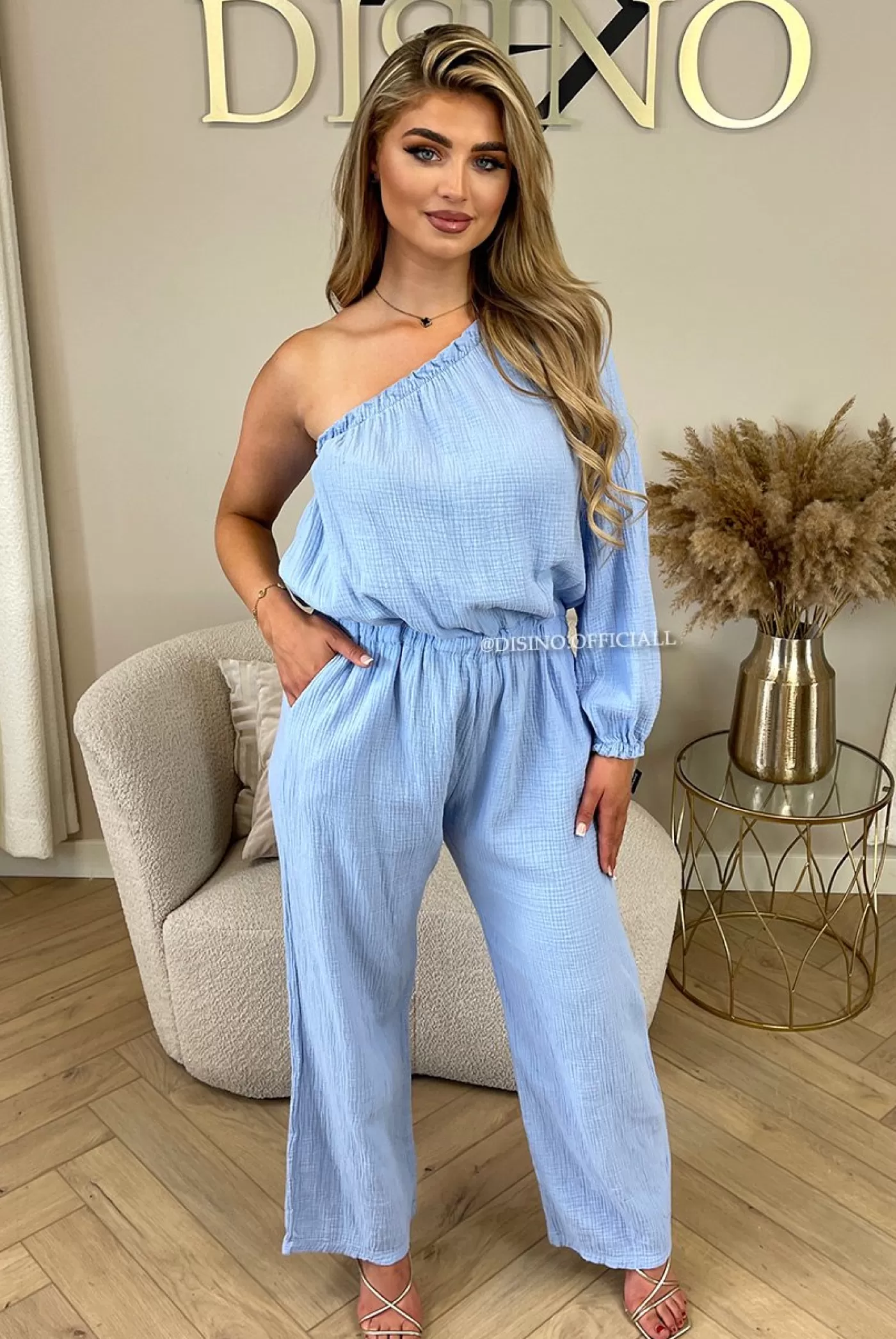 DISINO Light Blue - 'Tess Long Jumpsuit' - One Shoulder Mousseline Waffle Cotton Jumpsuit | Vrouw Jumpsuits & Playsuits