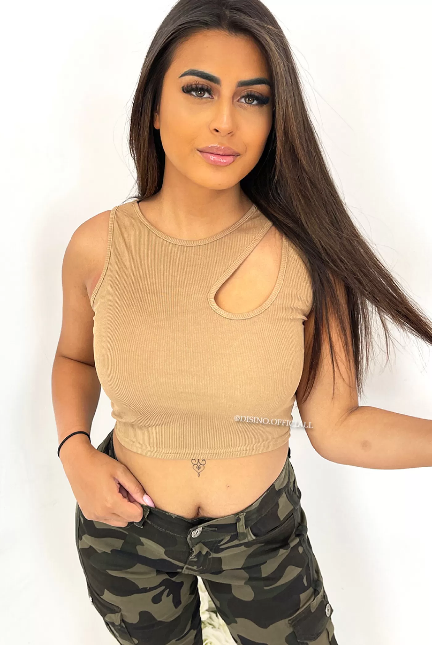 DISINO Nude - 'Kiva' - Ribbed Crop Top | Vrouw Tops