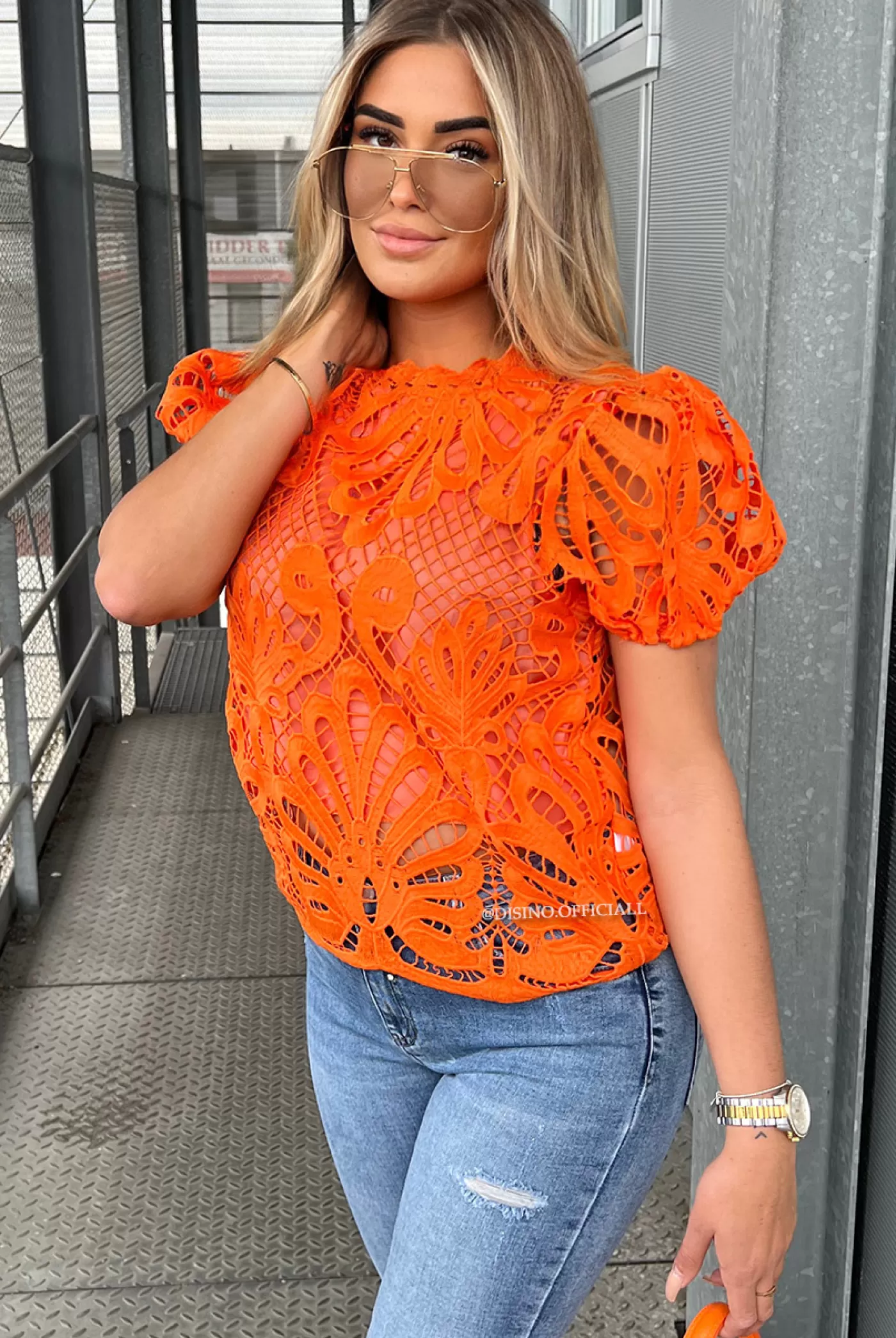 DISINO Orange - 'Amelia' - Crochet Lace Puff Sleeve Top | Vrouw Tops