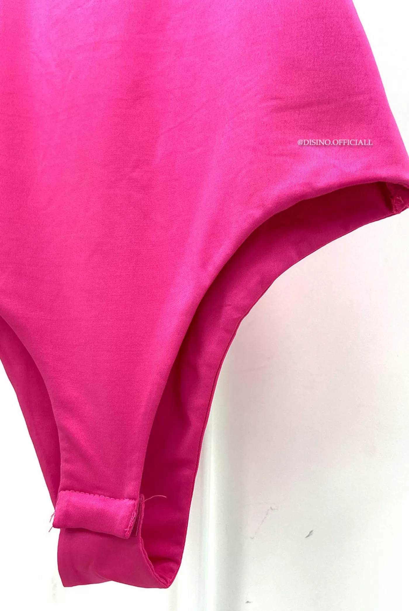 DISINO Pink - 'Kendall Racer Bodysuit' - 90'S Inspired Halter Bodysuit | Vrouw Bodysuits