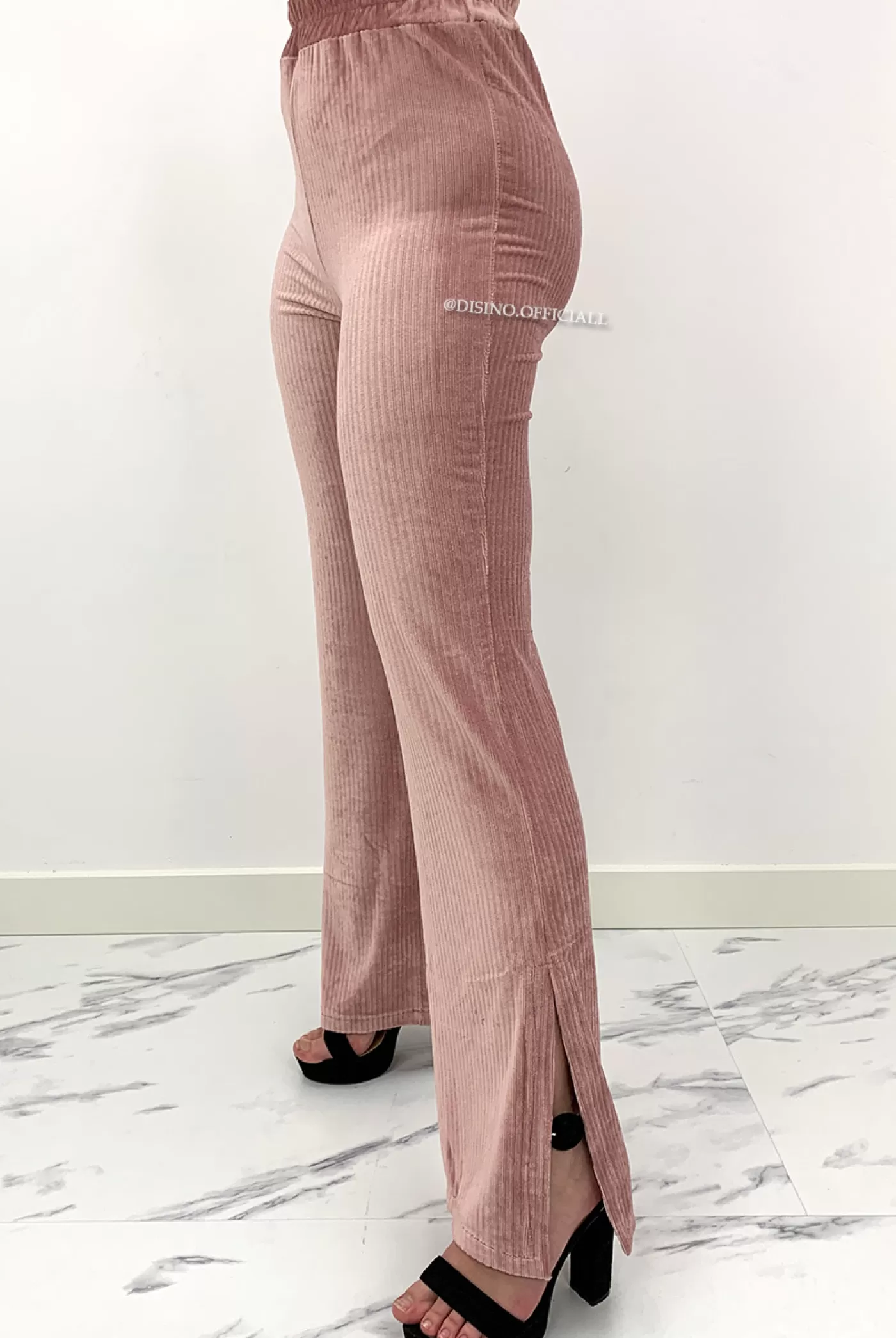 DISINO Pink - 'Meghan Flare' - Premium Quality Velvet Split Flare | Vrouw Trousers & Pants