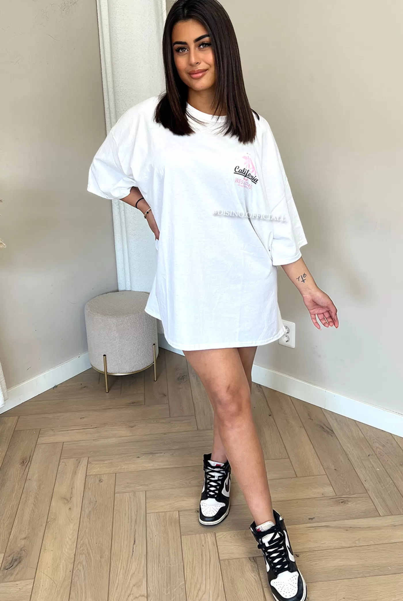 DISINO White - 'California Dreamin Tee Dress'- Premium Quality Tshirt Dress | Vrouw It-Shirts