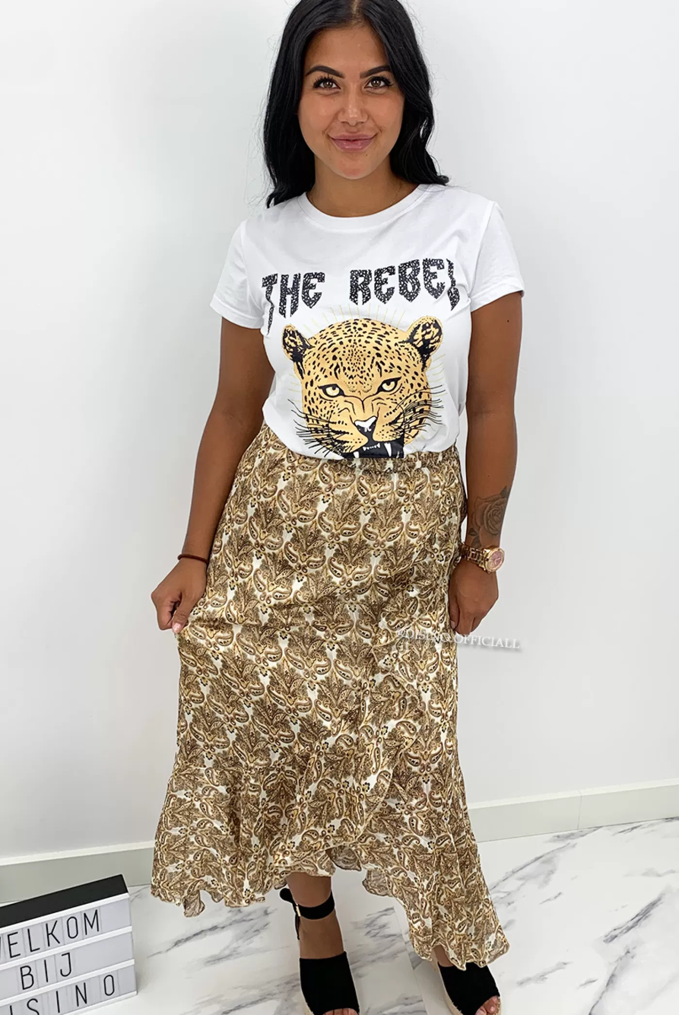 DISINO White - 'The Rebel' - Inspired Leo Head Tee | Vrouw It-Shirts