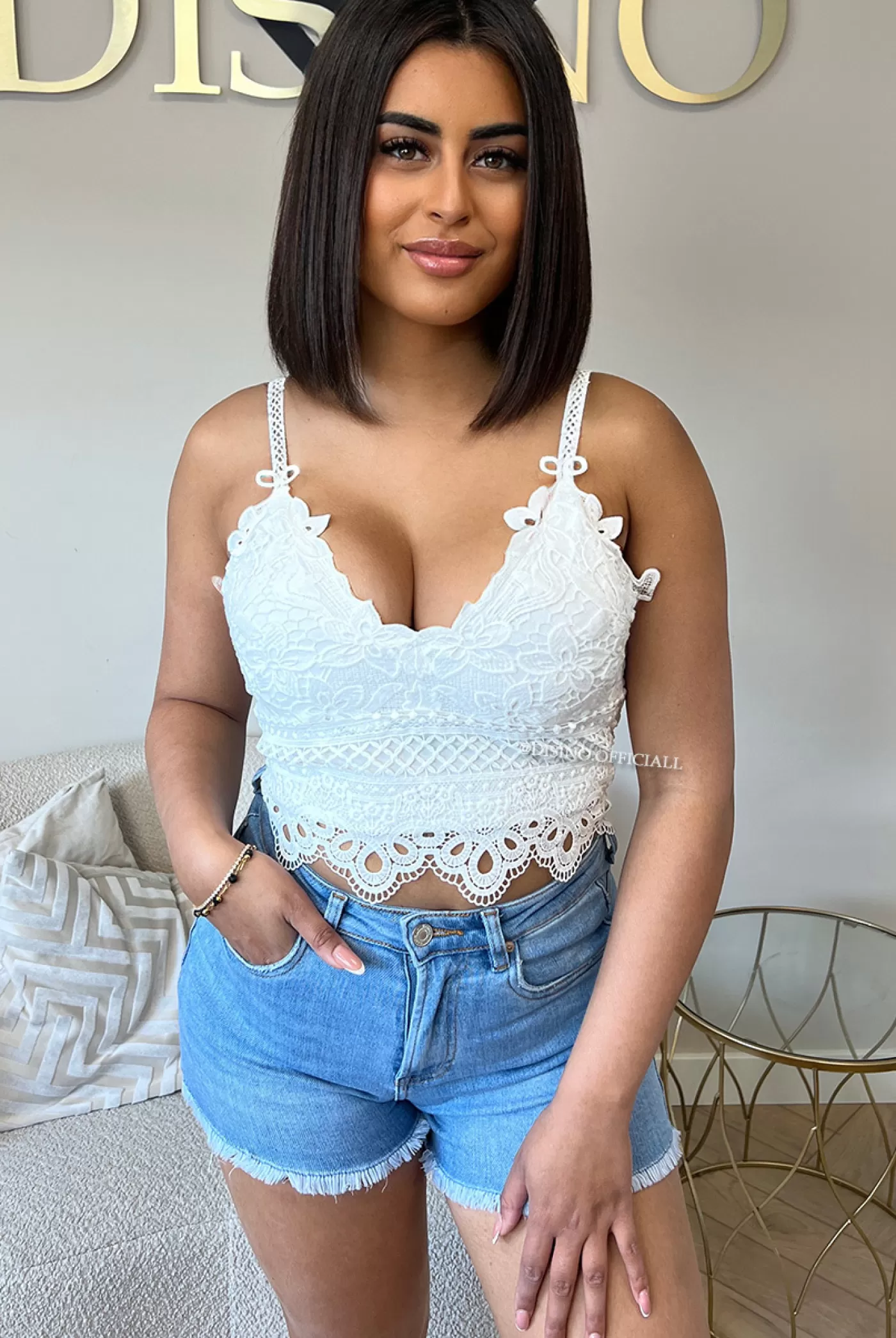 DISINO White - 'Zoe' - Crochet Lace Crop Top | Vrouw Tops