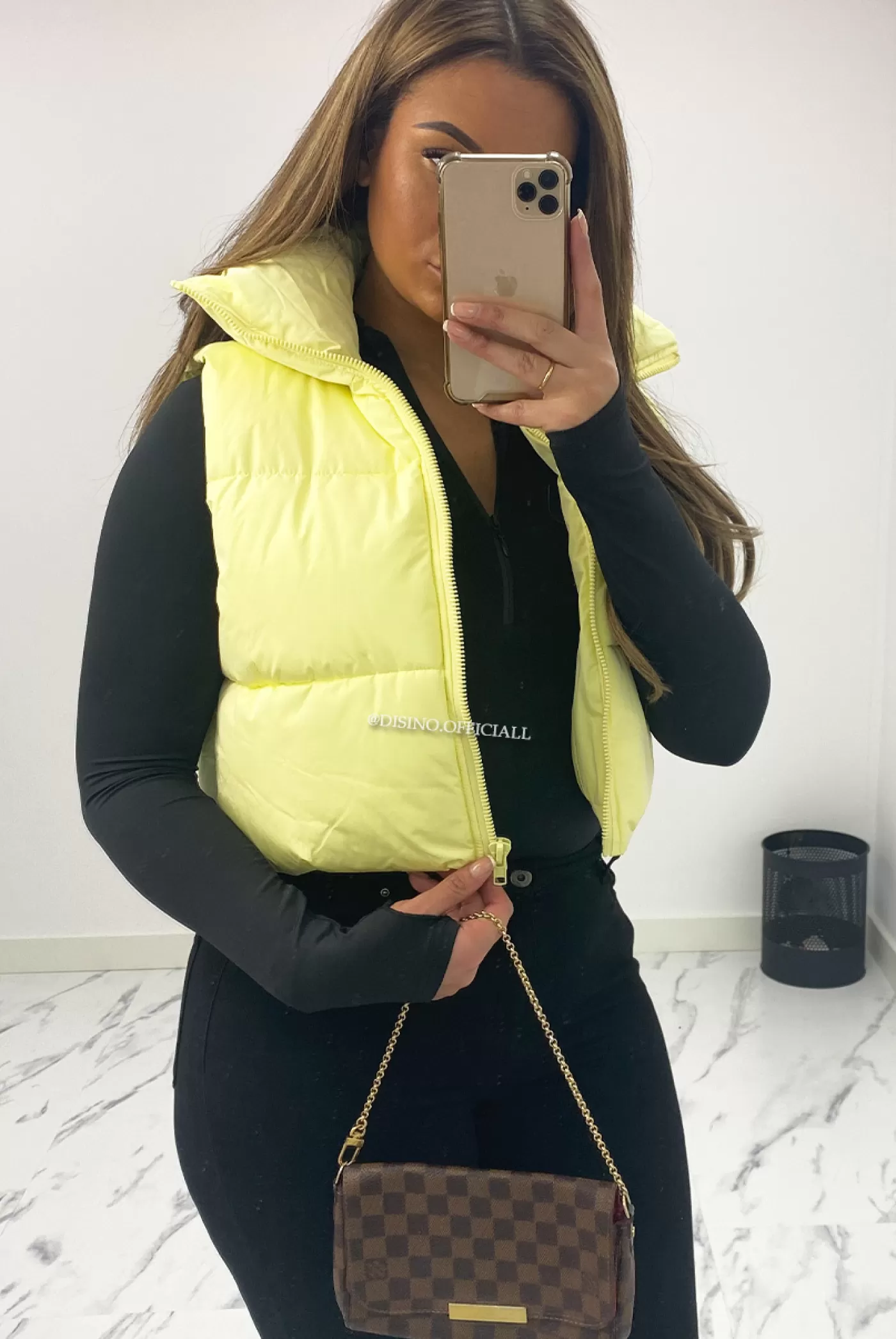 DISINO Yellow - 'Lynn' - Cropped Puffer Bodywarmer | Vrouw Clothing